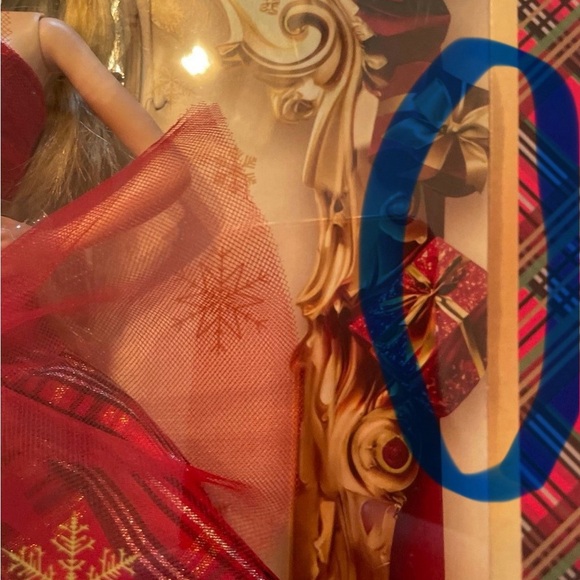 Barbie Signature 2024 Holiday Blonde Doll - Plaid Gown Collector Edition Mattel - Picture 10 of 10